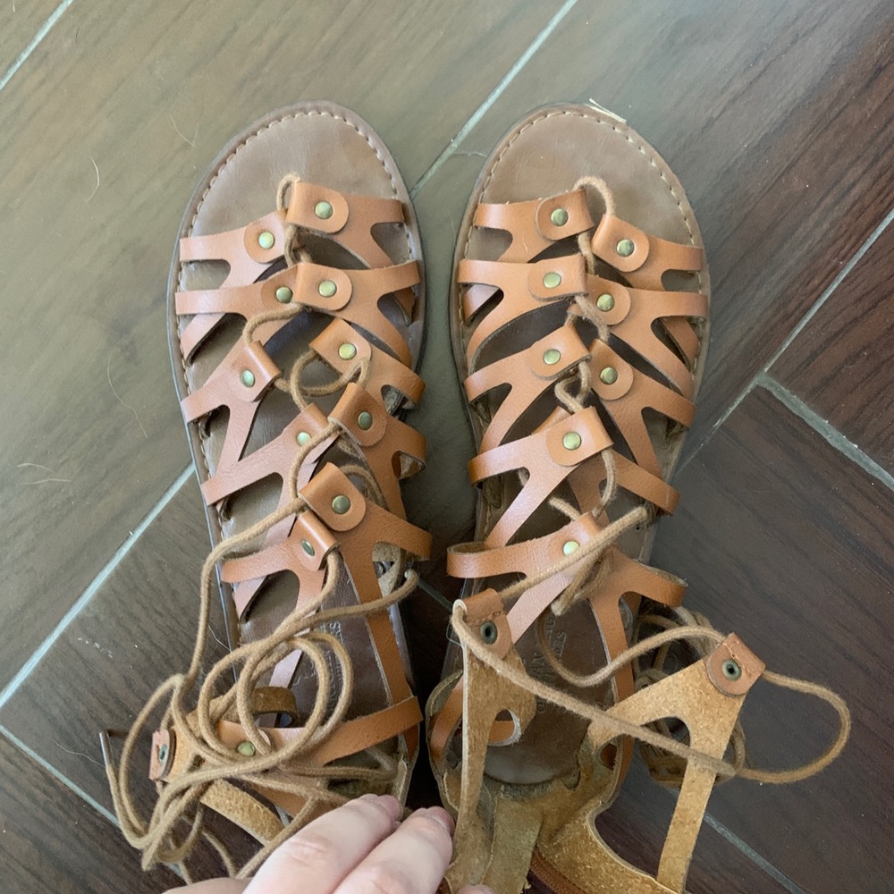 AE Gladiator Sandal